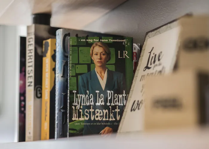 호스텔 제너레이터 *