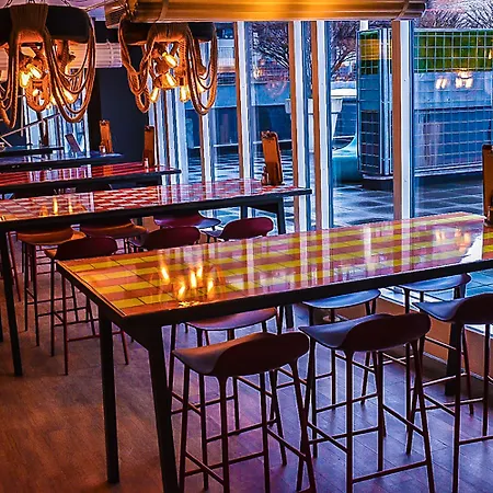 جينيرايتور كوبنهاغن بيت شباب *