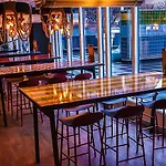 Generator Hostel *