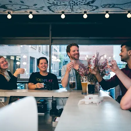 호스텔 제너레이터