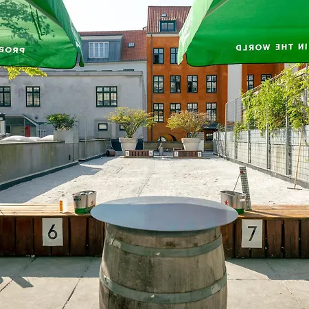 제너레이터 호스텔