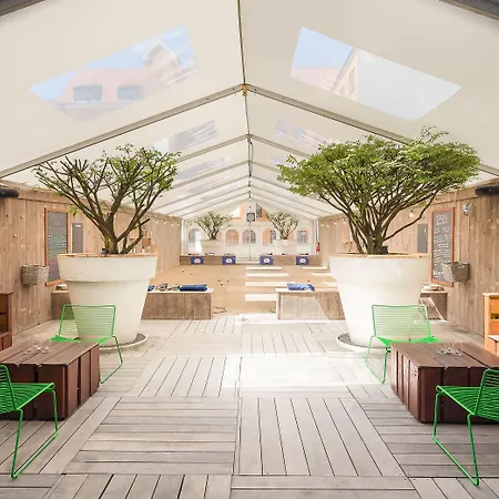 호스텔 제너레이터